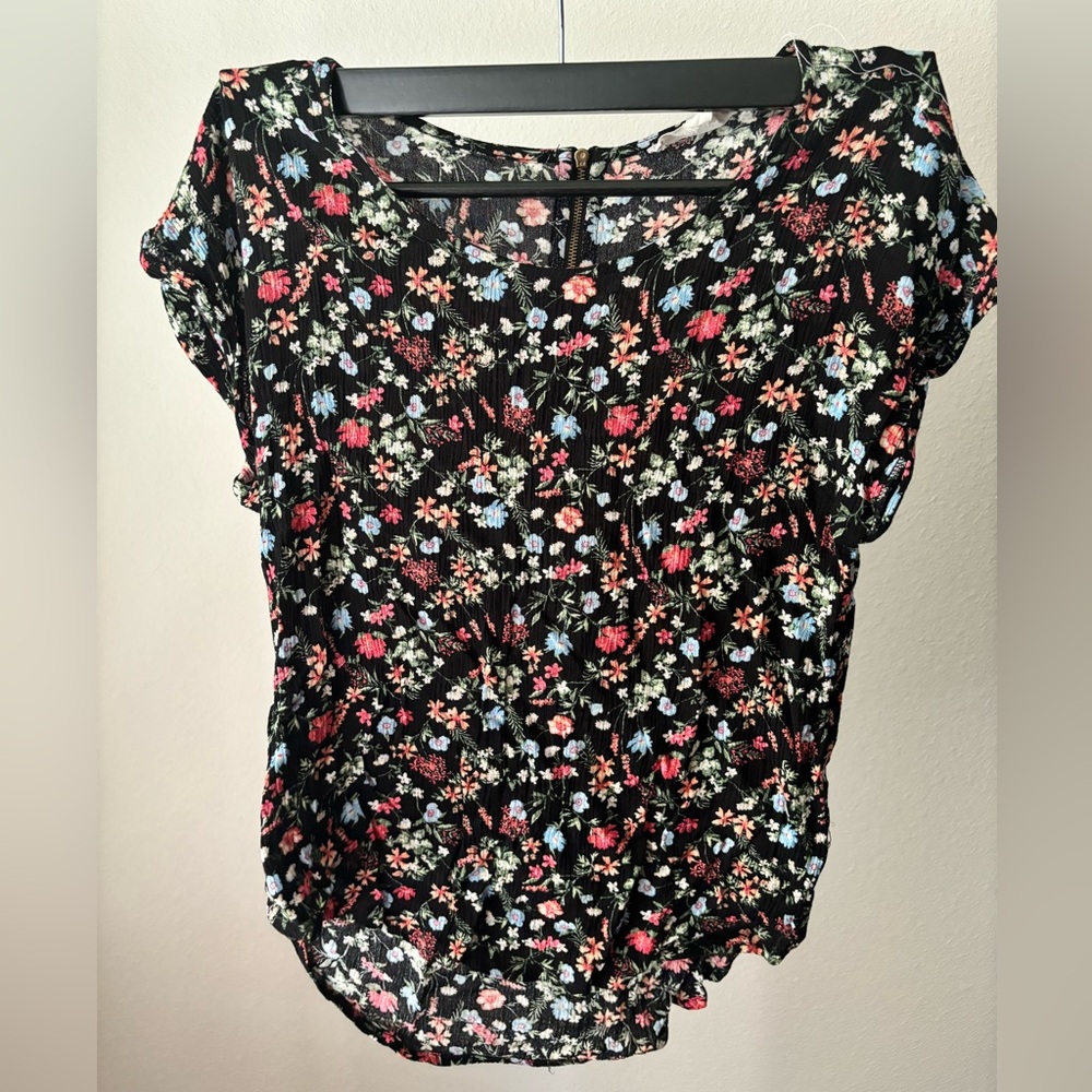 Floral blouse 🌸